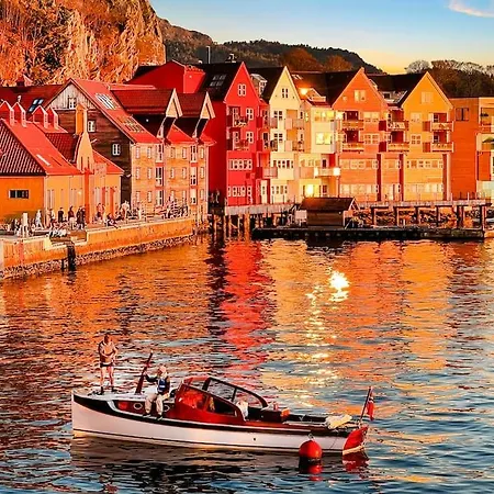 Seafront Apt. With Elevator And French Balcony Bergen Exterior foto