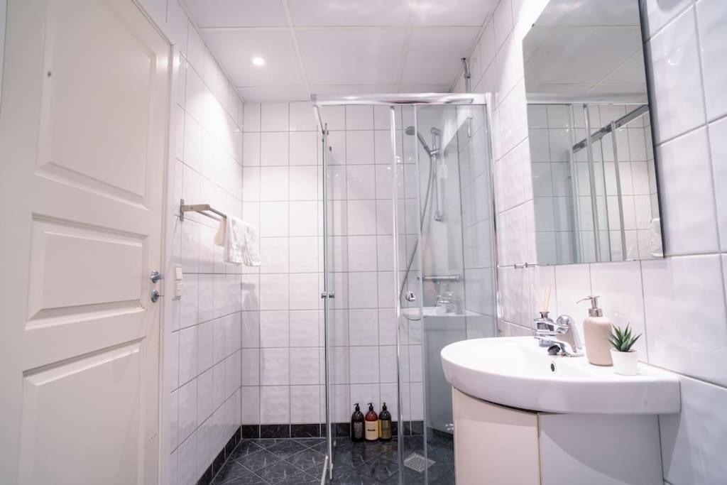 Apartamento Seafront Apt. With Elevator And French Balcony Bergen